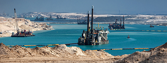 dws-2015-look-back-new-suez-canal-650px