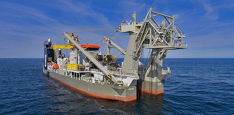 dws-boskalis-helios-at-sea-770px