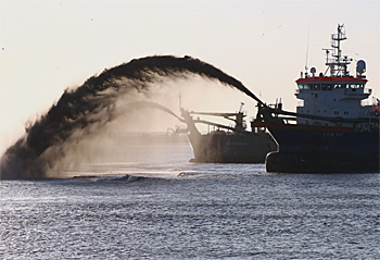 dws-boskalis-oord-reclamation-pluit-rainbowing-350px