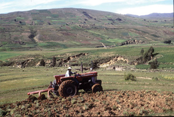 dws-coag25-soil-water-farming-bolivia-350px