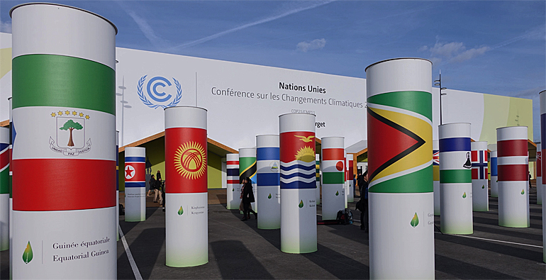 dws-cop21-paris-act-entrance-770px