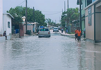 dws-deltares-ebeye-flooded-streets-350px