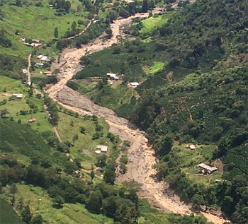 dws-drr-colombia-salger-floods-mud-350px