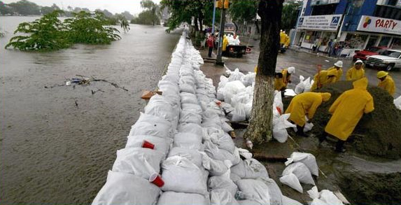 dws-drr-mexico-sand-bag-villahermosa-2007