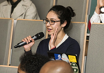 dws-ihe-delft-debate-student2-350px