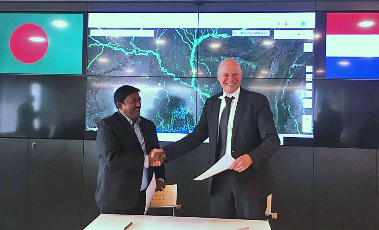 dws-ihe-deltares-mou-bangladesh-anwar-kwadijk2-770px