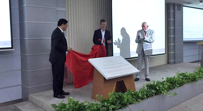 dws-nhri-bourdrez-plaque-unveiling-770px