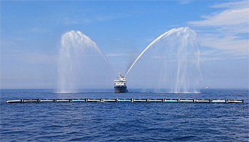 dws-ocean-cleanup-boom-succeeded-350px