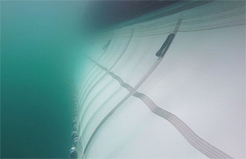 dws-ocean-cleanup-test-screen-under-water-350px