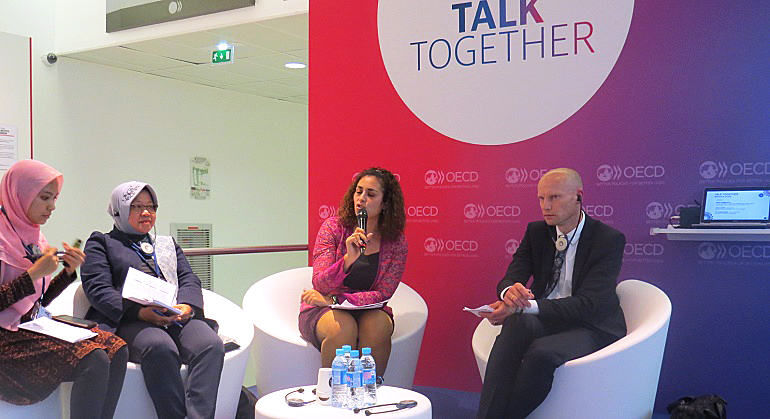 dws-oecd2015-cities-session-rismaharini-makhmouch-ovink2-770px