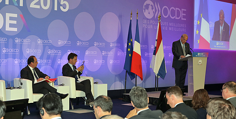 dws-oecd2015-wg-hollande-rutte-gurria-770px