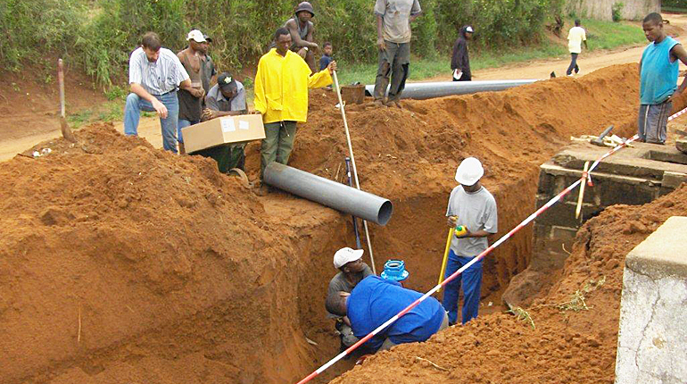 dws-rhdhv-vei-maputo-laying-of-distribution-lines-770px-1