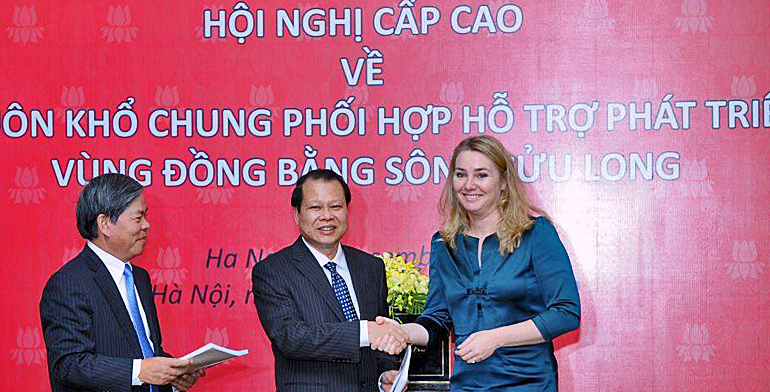 dws-schultz-vietnam-vu-van-ninh-770px-1