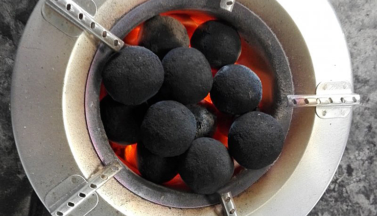 dws-snv-makaadotcopm-briquettes-770px