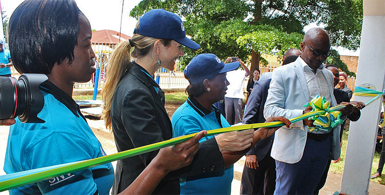 dws-snv-rwanda-centre-opening-770px-1