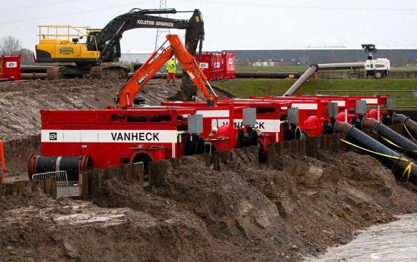 dws-somerset-levels-line-up-pumps-dunball-600px