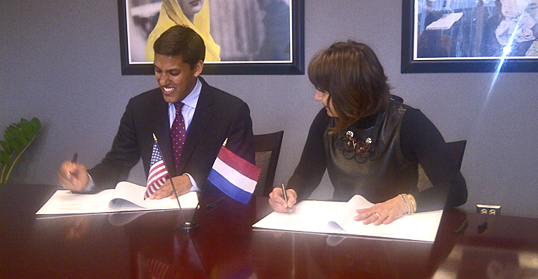 dws-swf-usaid-rajiv-shah-ploumen-mou-770-px