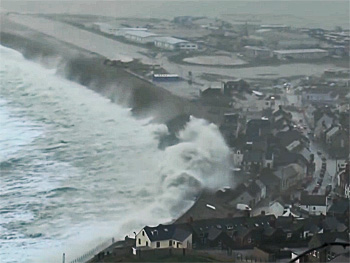 dws-team-van-oord-chesil-beach-storm-5-february-350px