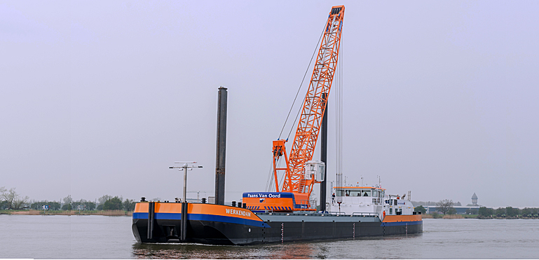 dws-van-oord-werkendam-lng-crane-vessel-770px-1