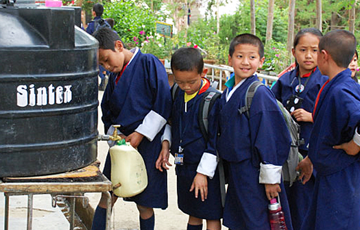 dws-wavin-bhutan-rain-water-children-525px