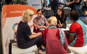Women having a conversation at the Duitch pavilion during the Sotckholm world water week 2019