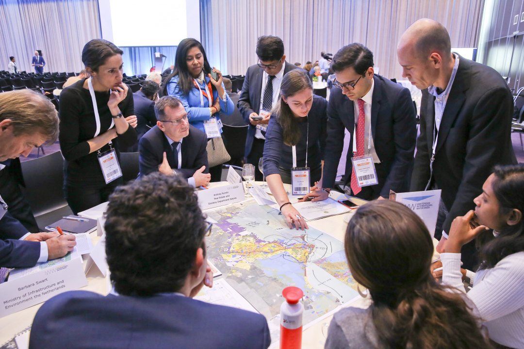 Forging dialogue at the Cities Leaders Forum during the Amsterdam International Water Week 2017