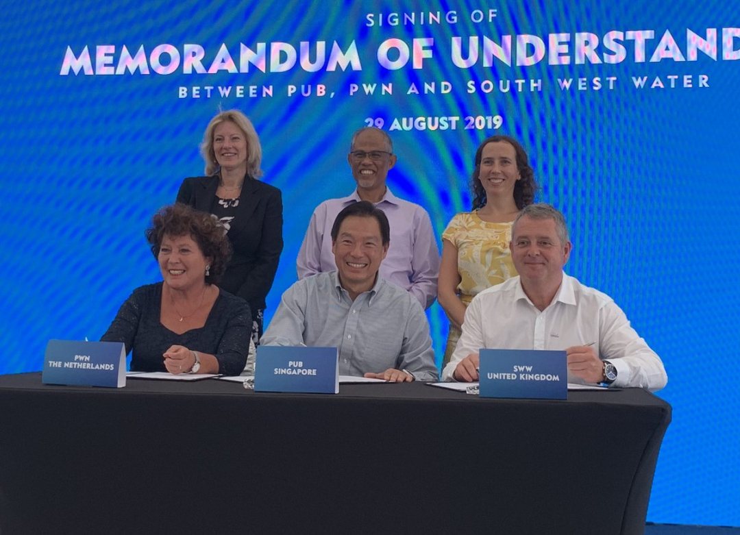 signing mou cermac membrane users Choa Chu Kang water works