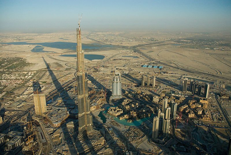 Dubai on the edge of the desert