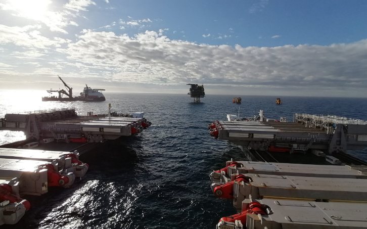 Heavy lift vessel Pioneering Spirit moves in on Tyra platform on North Sea