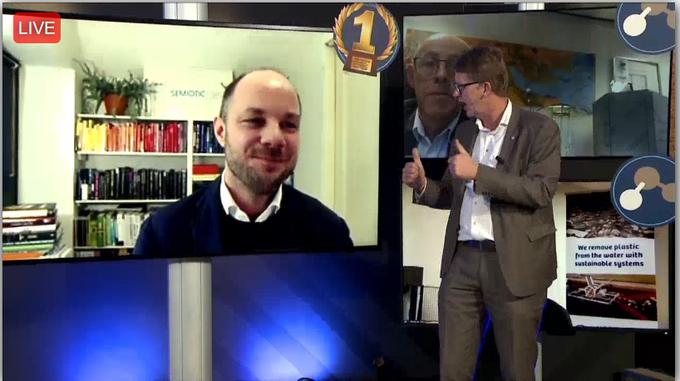 Simon Jagers of Semiotic Labs congratulated on winning the WIS Award 2020