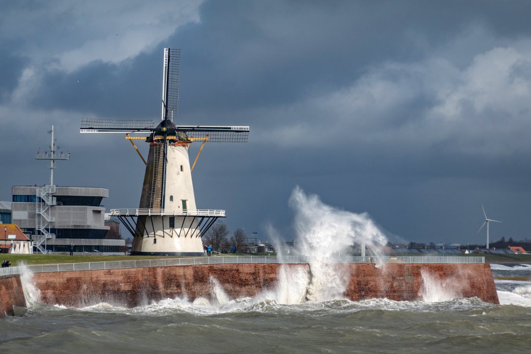 Sea wall at Vlissingen near wind mill
