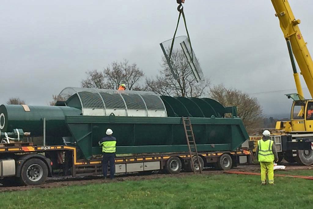 Arrival of Landustrie Landy screw unit at Congleton, UK