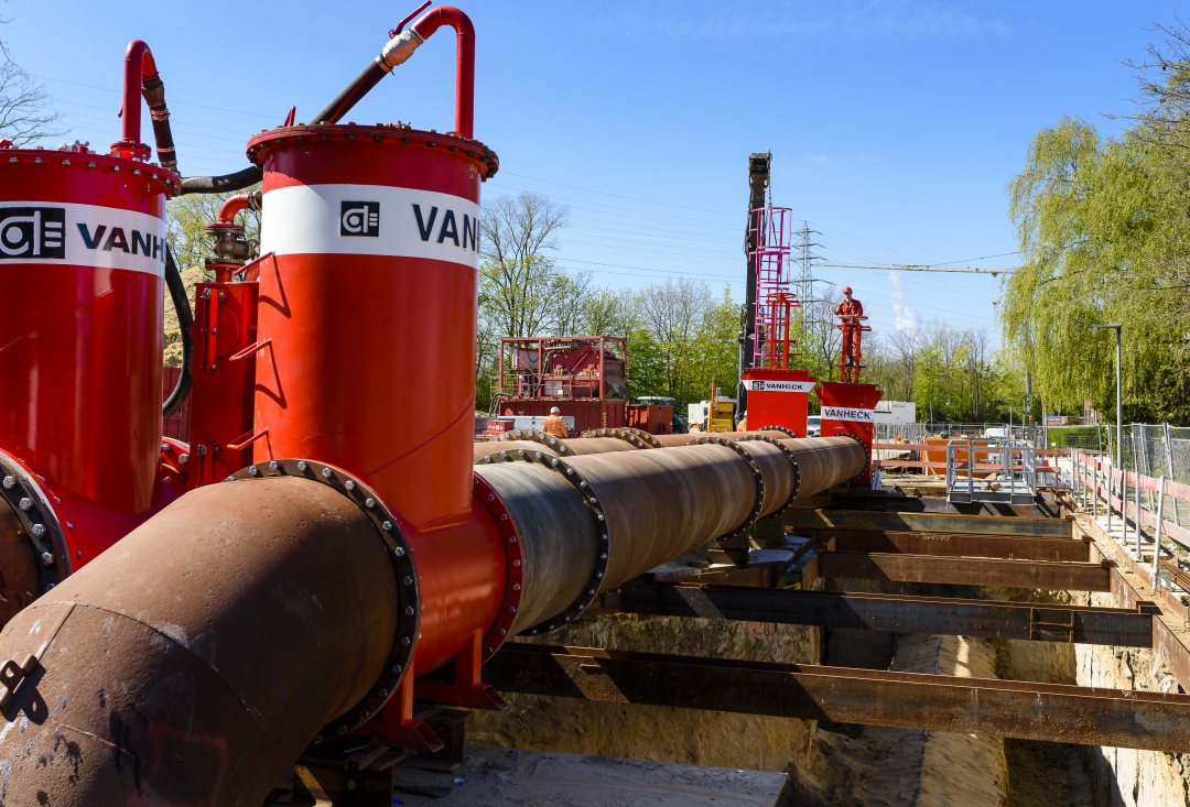 Pipe crossing to lift large water flow over construction site. Oberhausen, Germany