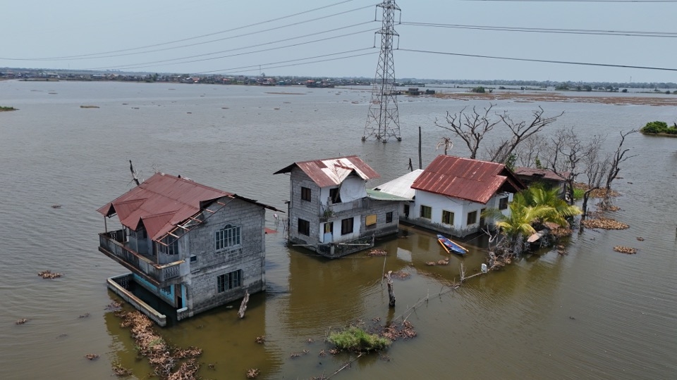 Drowning delta. Photocredits: Philip Minderhoud