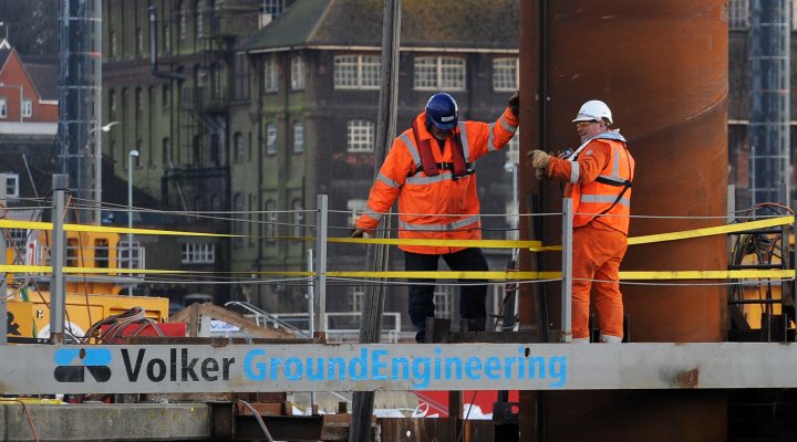 Employee VolkerStevin construction Ipswich flood barrier 