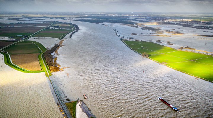 River Rhine overtopping the Noordwaard polder