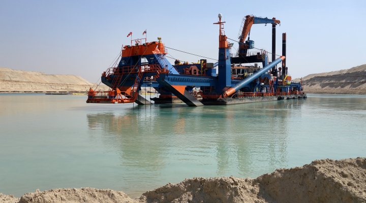 Cutter suction dredger HAM218 of Van Oord at work