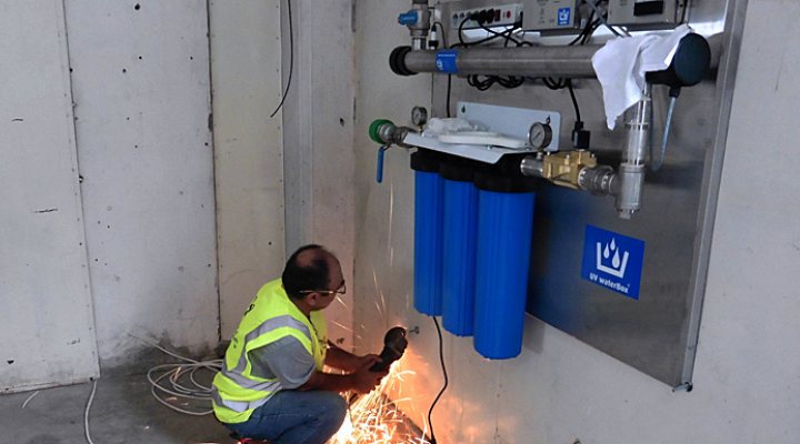 dws-aaws-uv-waterbox-greek-camp-installation-770px-2