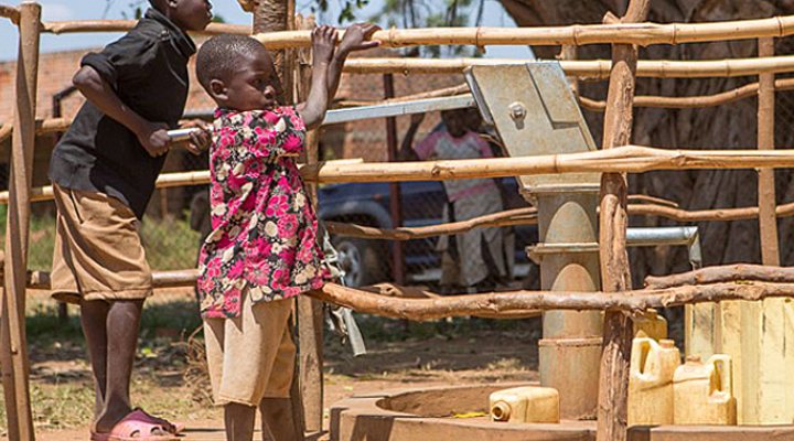 dws-aquaforall-blue-planet-uganda-700px-1