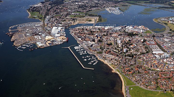 dws-bam-nuttall-poole-harbour-aerial-725px