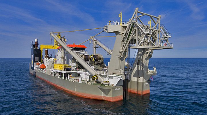 dws-boskalis-helios-at-sea-770px