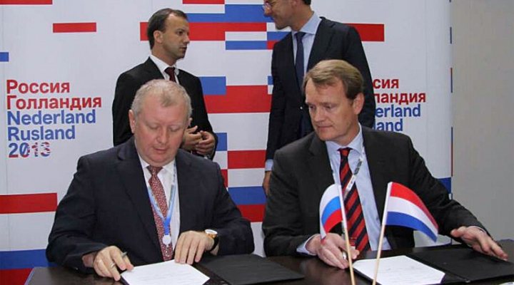 dws-boskalis-st-petersburg-harbour-signing-770px-1