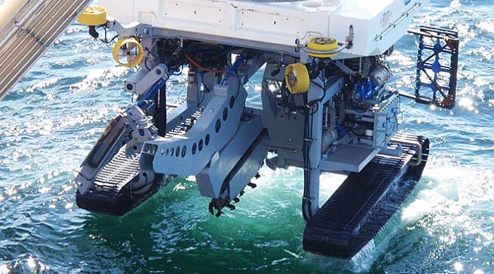 dws-fugro-q1400-trencher-770px