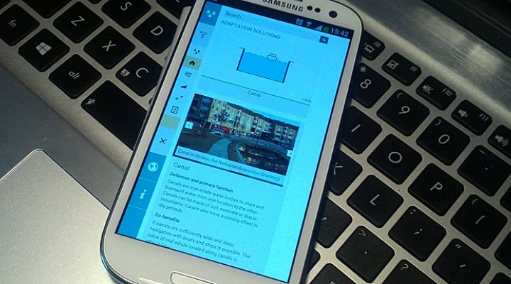 dws-grontmij-climate-app-on-mobile-770px