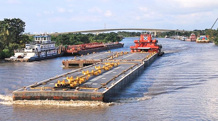 dws-ienm-colombia-river-plan-cargo-shipping-magdalena-725px