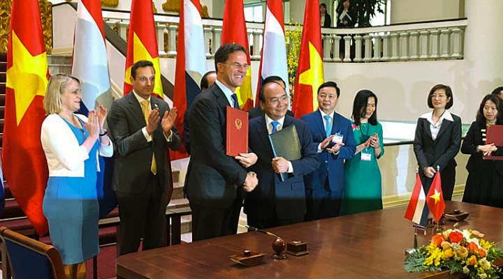 dws-ienw-vietnam-rutte-phuc-770px