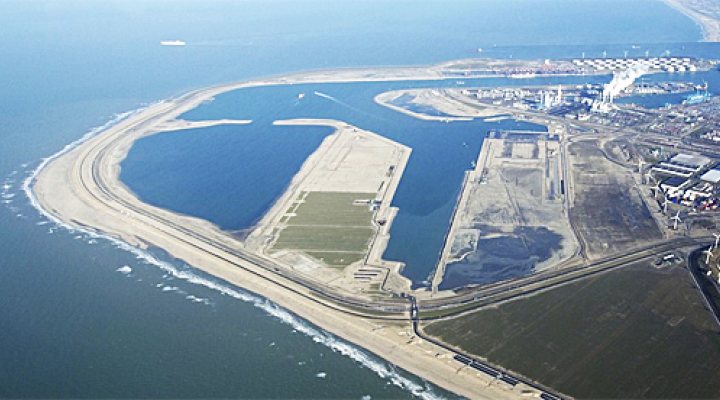 dws-maasvlakte2-aerial-view-march-2013-525px