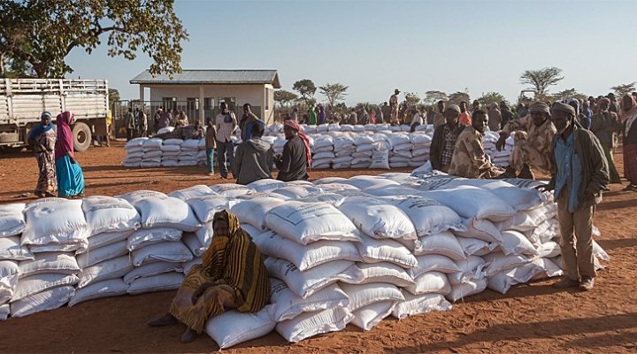 dws-oxfam-zimbabwe-drought-food-supply-770px
