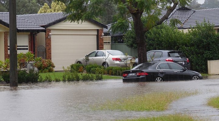 dws-rhdhv-parramatta-flooded-street-750px
