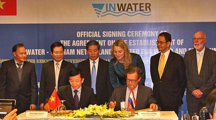 dws-schultz-vietnam-vinwater-signing-ceremony-770px-2